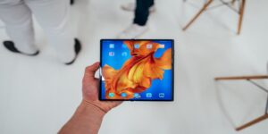 Foldable Display Applications May 7 2020